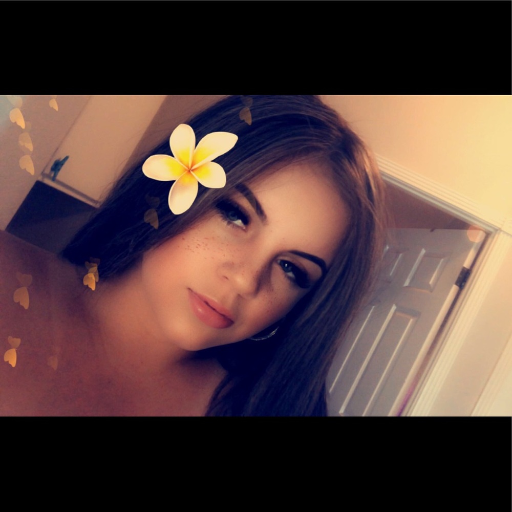 Meet your Posher, Skyler